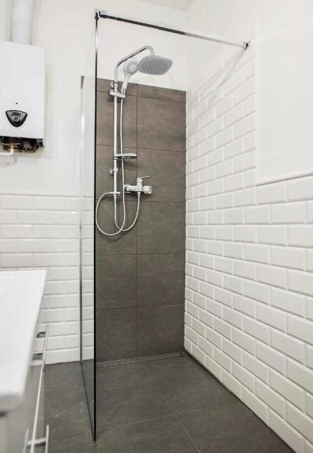 شقة Apartament Delux 2 Legnica Ul. Kominka 16 المظهر الخارجي الصورة